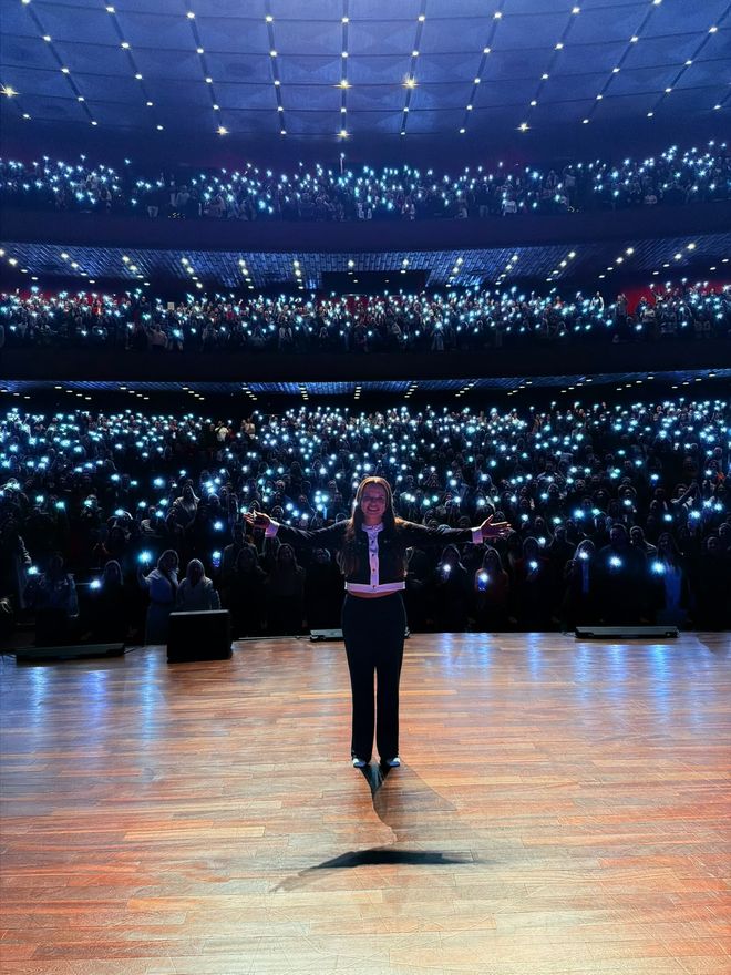 As luzes da plateia no fim da palestra